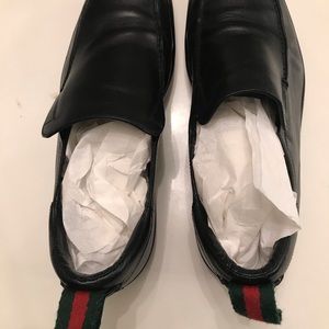 Black leather Gucci men’s driver loafers